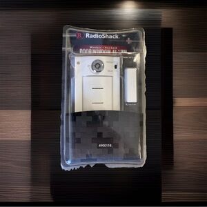 Radio Shack Wireless Key Lock Door Window Safety Alarm 4900118 New Sealed